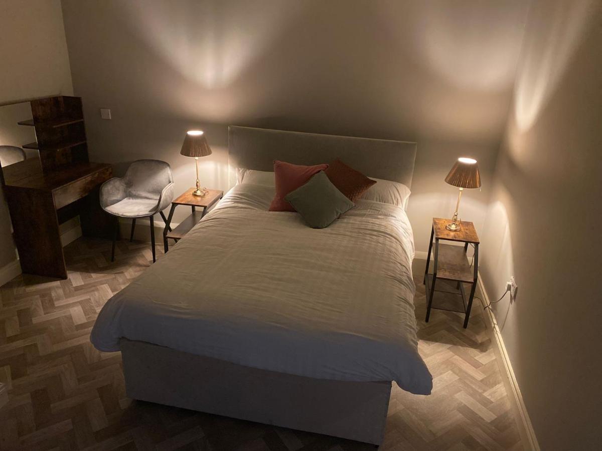 The Corner Apartment คาร์โลว์ ภายนอก รูปภาพ